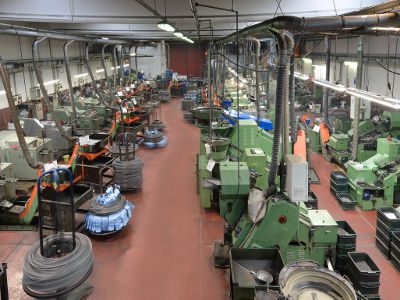 盘头十字机螺钉